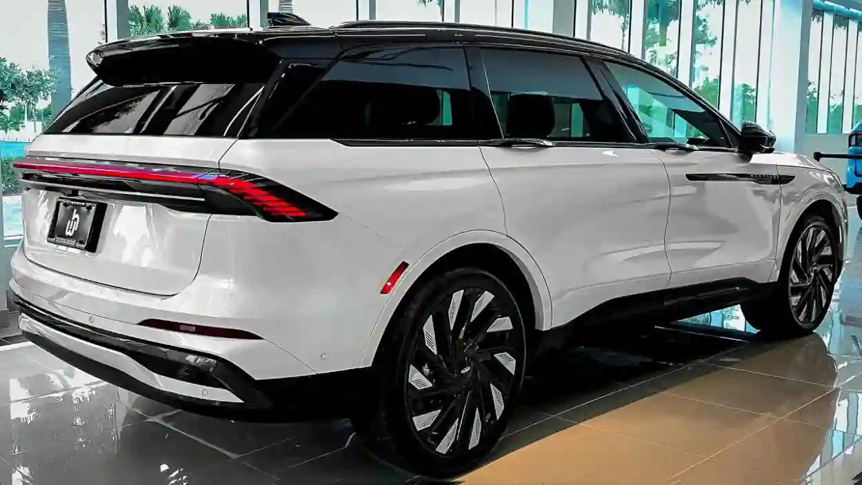 لينكون نوتيلوس موديل 2025